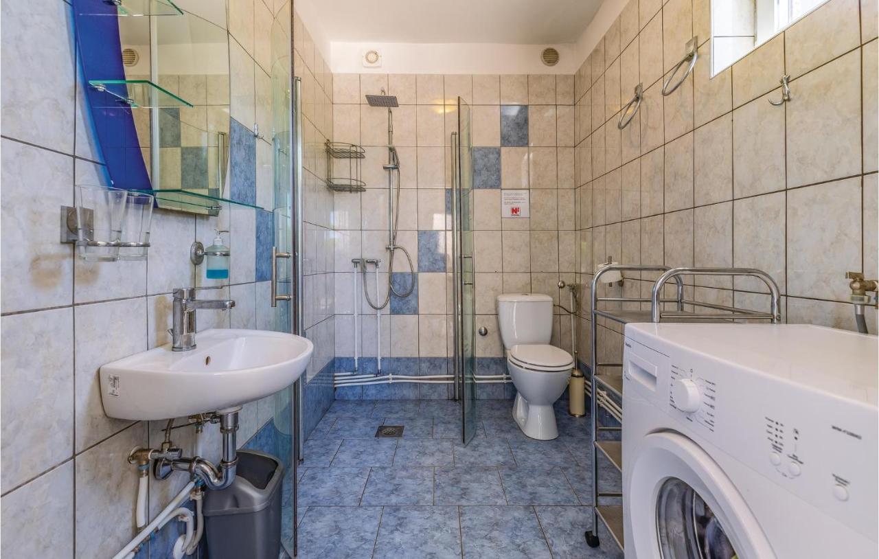 Gorgeous Apartment In Pula With Kitchen מראה חיצוני תמונה